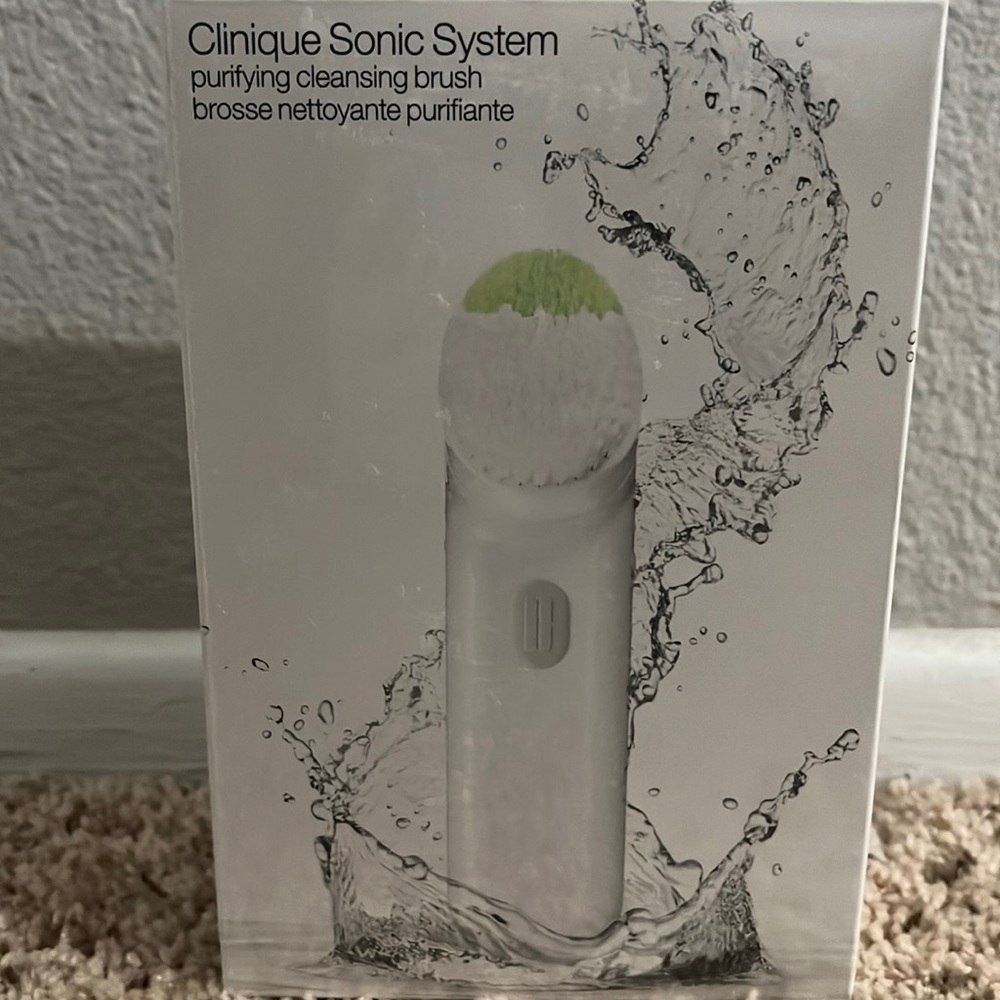 Clinique Sonic System purifying brush - BRAND NEW